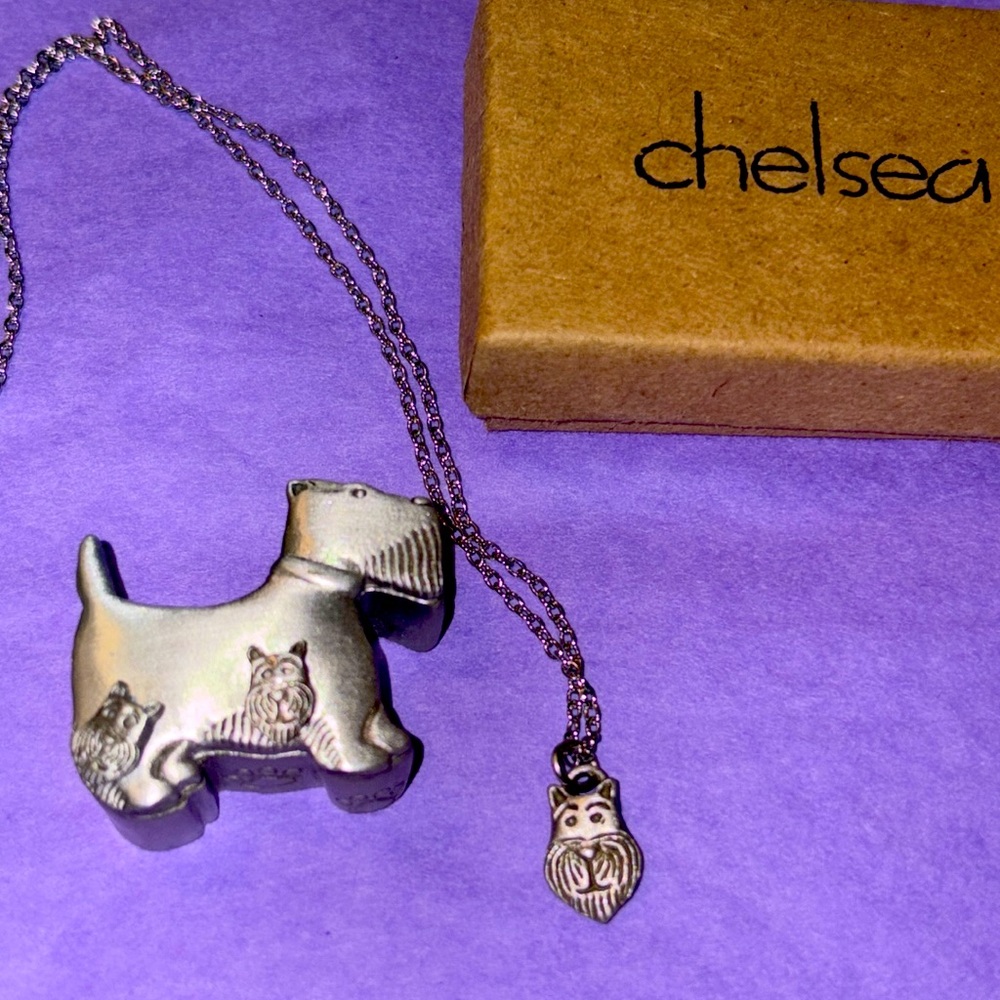 Chelsea Pewter Scotty dog with earrings, brooch, necklace, and jewellery box - Picture 3 of 5